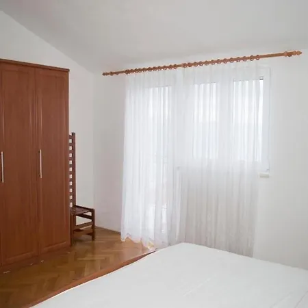 Apartments Vin - With Pool Apartman