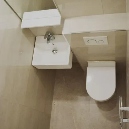 Apartman Apartments Vin - With Pool Podstrana